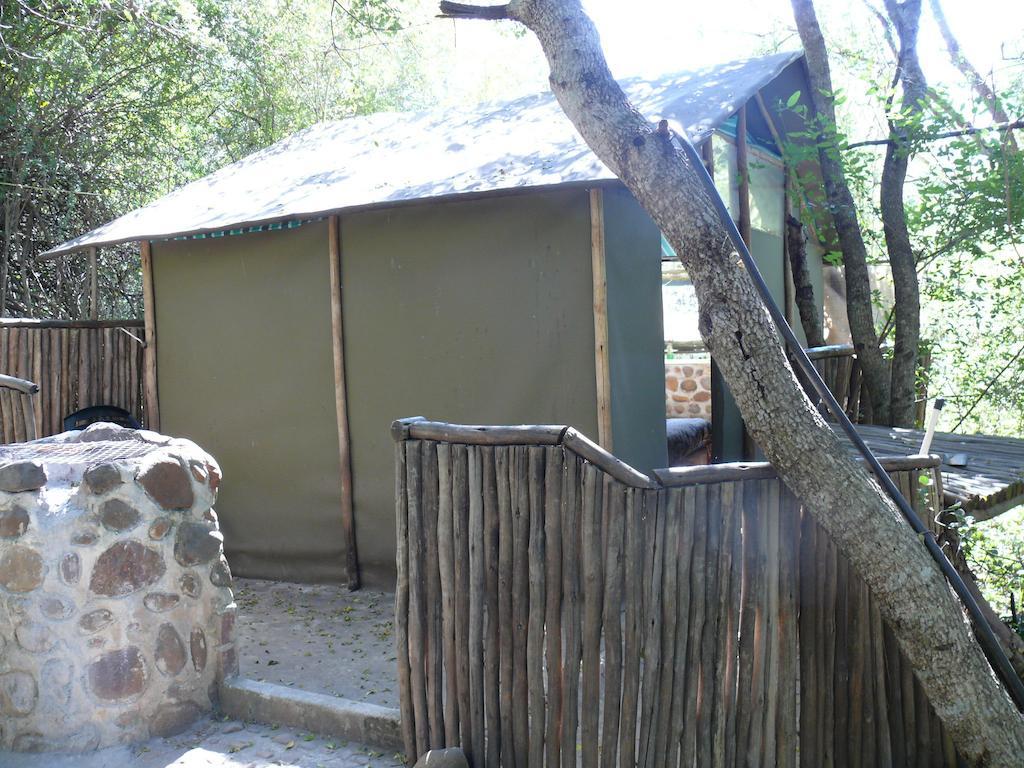 Amanzimlotzi Riverside Bush Camp โฮดสปรูท ห้อง รูปภาพ