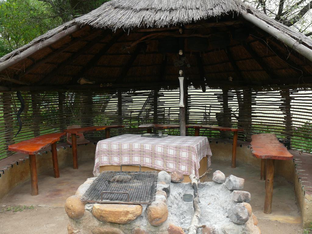 Amanzimlotzi Riverside Bush Camp โฮดสปรูท ภายนอก รูปภาพ