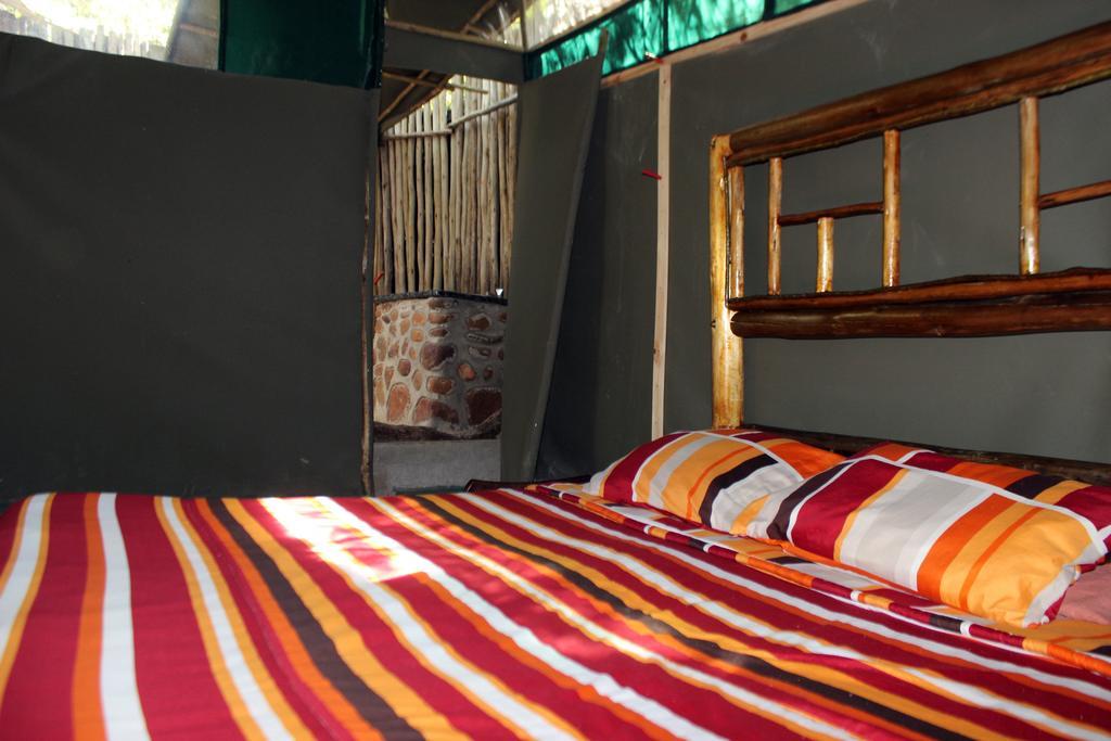 Amanzimlotzi Riverside Bush Camp โฮดสปรูท ภายนอก รูปภาพ