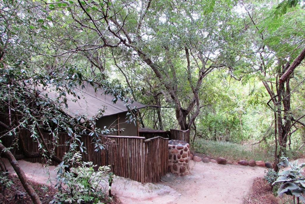 Amanzimlotzi Riverside Bush Camp โฮดสปรูท ภายนอก รูปภาพ